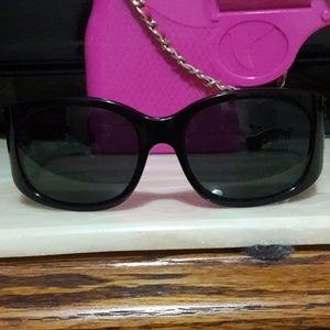 CHANEL sunglasses AUTHENTiC